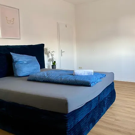 Monti-in Der Ferne Zuhause